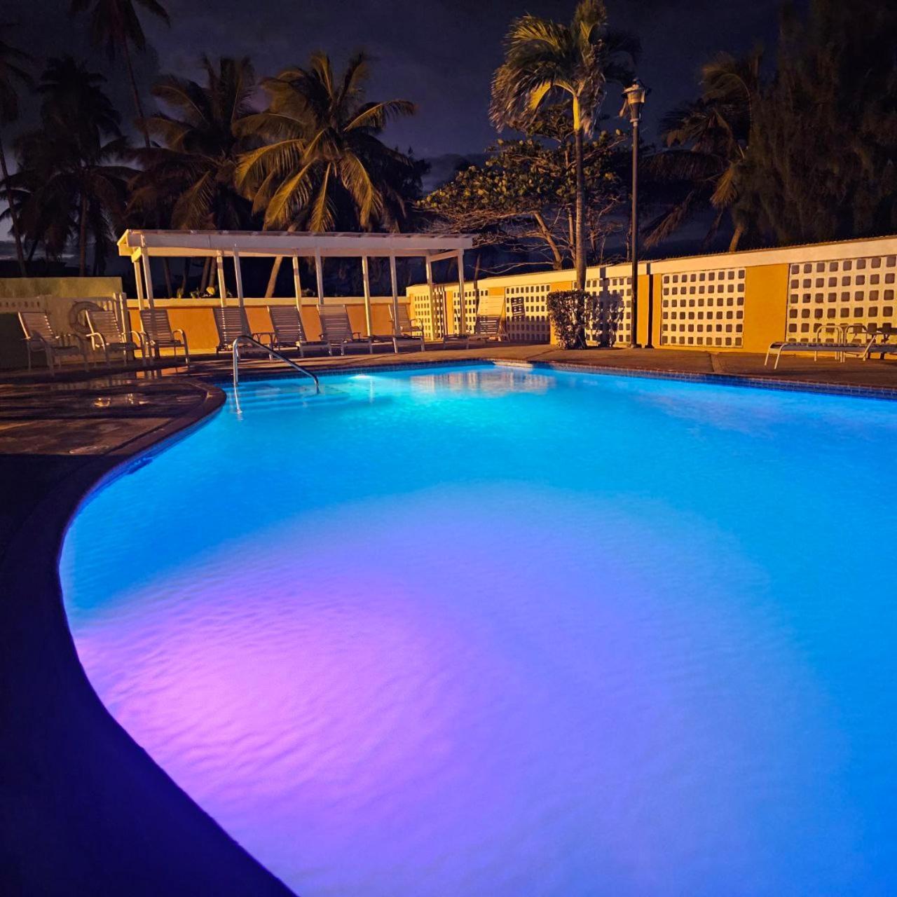 Condo Beach Court Isabela Exteriér fotografie